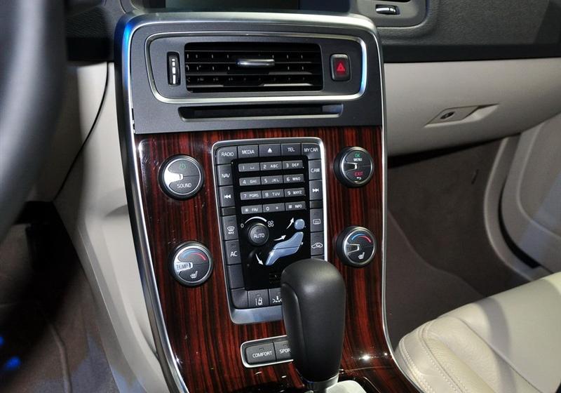 沃爾沃(進(jìn)口) 沃爾沃S60 2011款 3.0 T6 AWD 智尊版