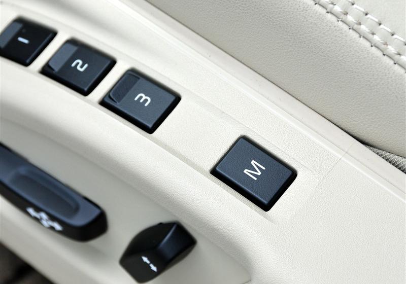 沃爾沃(進(jìn)口) 沃爾沃XC60 2012款 3.0 T6 AWD舒適版