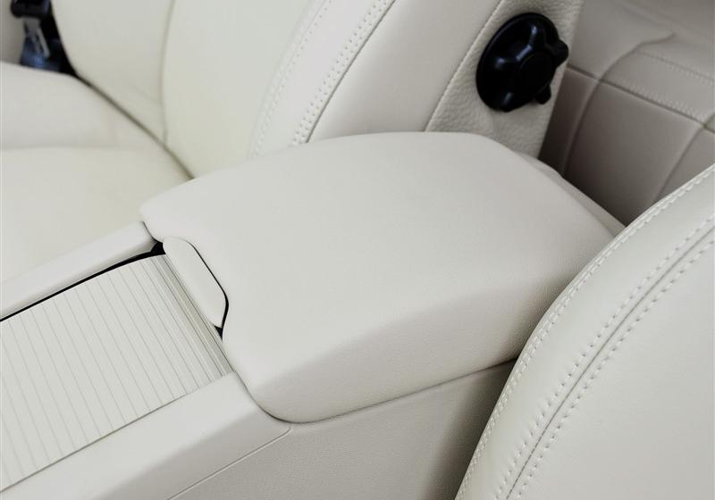 沃爾沃(進口) 沃爾沃XC60 2012款 3.0 T6 AWD舒適版