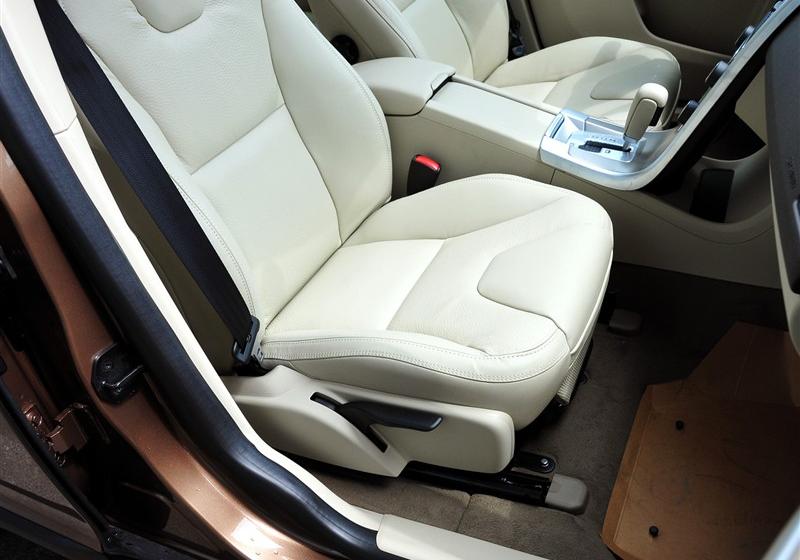 沃爾沃(進口) 沃爾沃XC60 2012款 3.0 T6 AWD舒適版