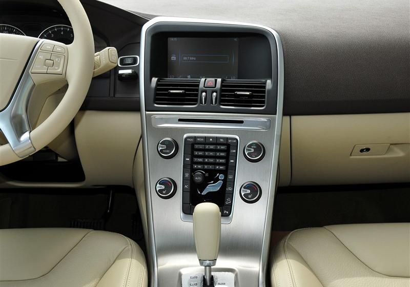 沃爾沃(進口) 沃爾沃XC60 2012款 3.0 T6 AWD舒適版