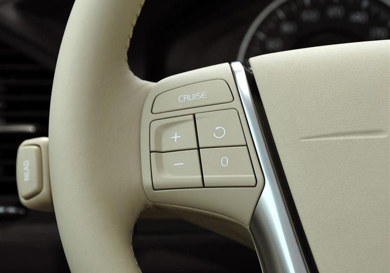 沃爾沃(進口) 沃爾沃XC60 2012款 3.0 T6 AWD舒適版