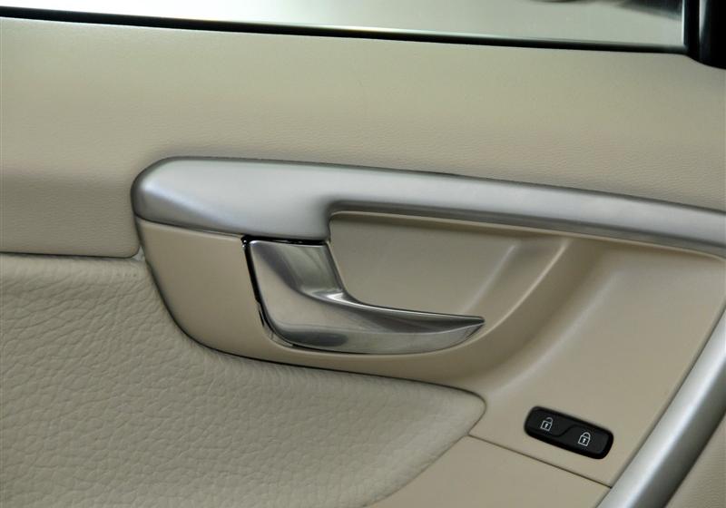 沃爾沃(進口) 沃爾沃XC60 2011款 2.0T 智雅版