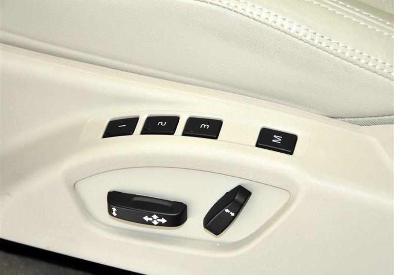 沃爾沃(進(jìn)口) 沃爾沃XC60 2011款 2.0T 智雅版