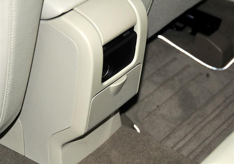 沃爾沃(進(jìn)口) 沃爾沃XC60 2011款 2.0T 智雅版