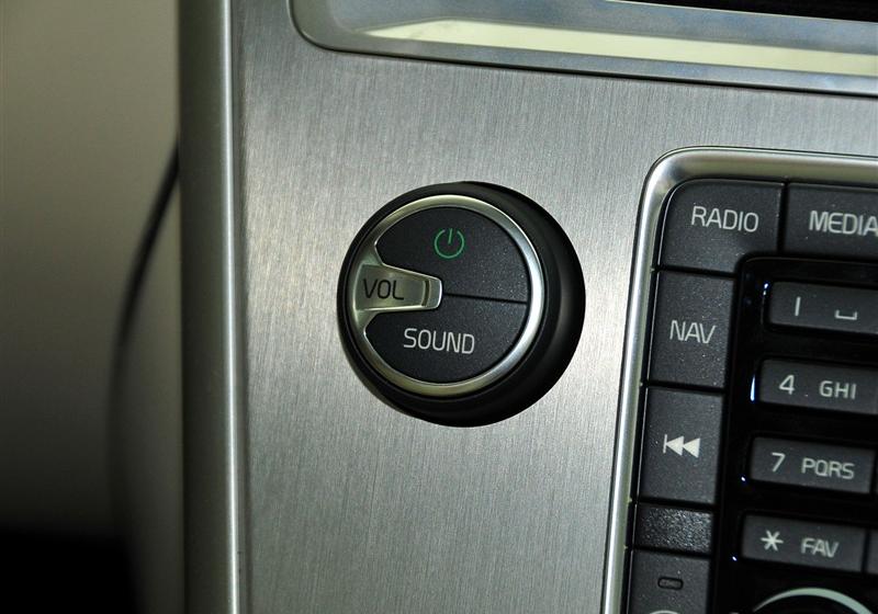 沃爾沃(進(jìn)口) 沃爾沃XC60 2011款 2.0T 智雅版