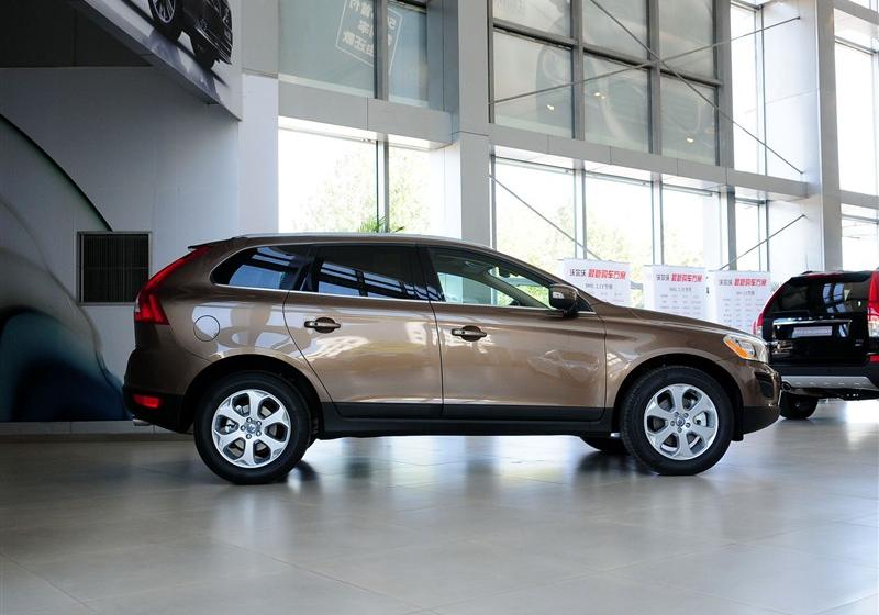 沃爾沃(進(jìn)口) 沃爾沃XC60 2011款 2.0T 智尊版