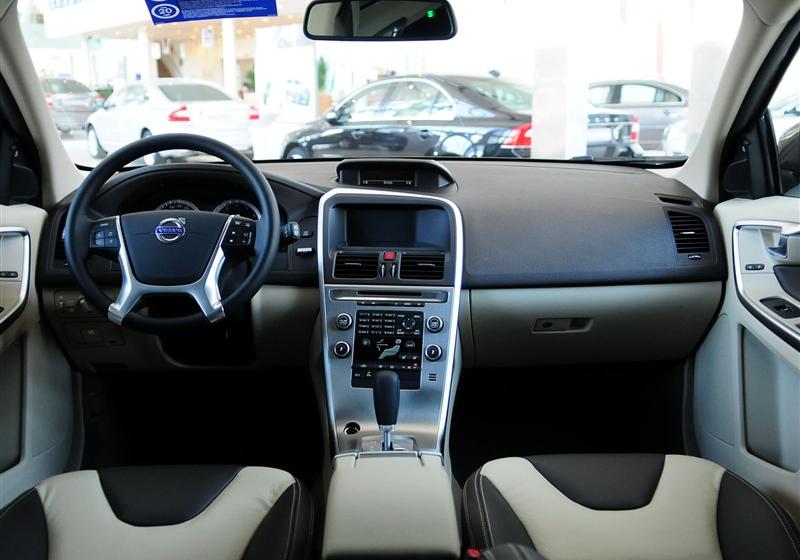 沃爾沃(進口) 沃爾沃XC60 2011款 2.0T 智尊版