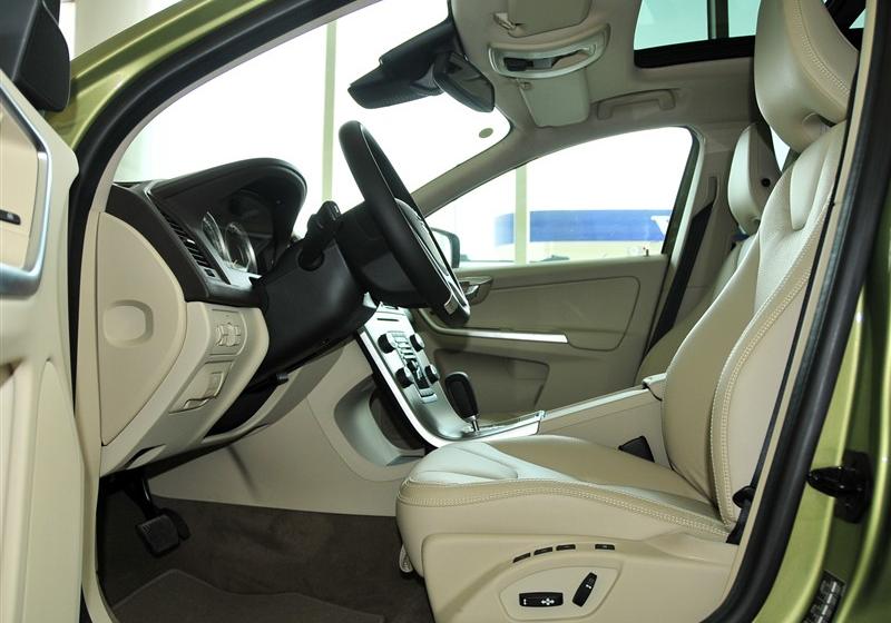 沃爾沃(進(jìn)口) 沃爾沃XC60 2011款 3.0 T6 AWD智尊版