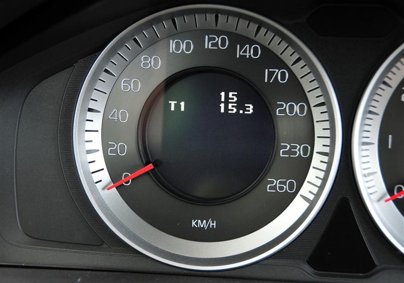 沃爾沃(進口) 沃爾沃XC60 2011款 3.0 T6 AWD智尊版