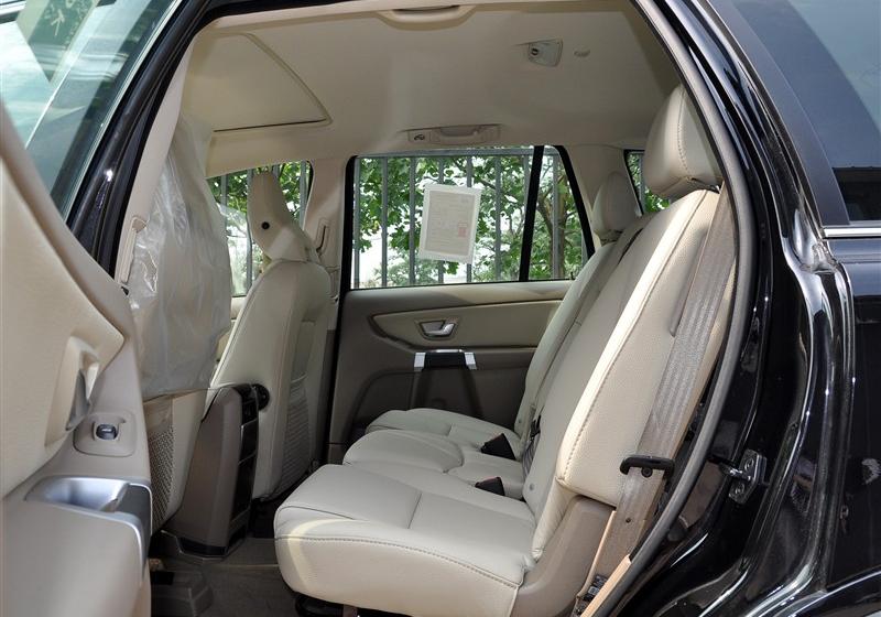 沃爾沃(進(jìn)口) 沃爾沃XC90 2011款 2.5T 北歐豪華版