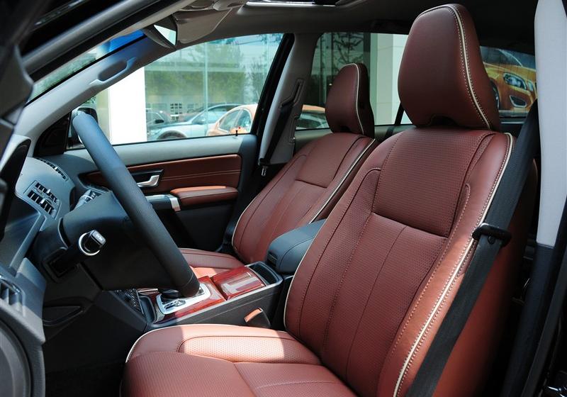 沃爾沃(進口) 沃爾沃XC90 2011款 2.5T 北歐行政版