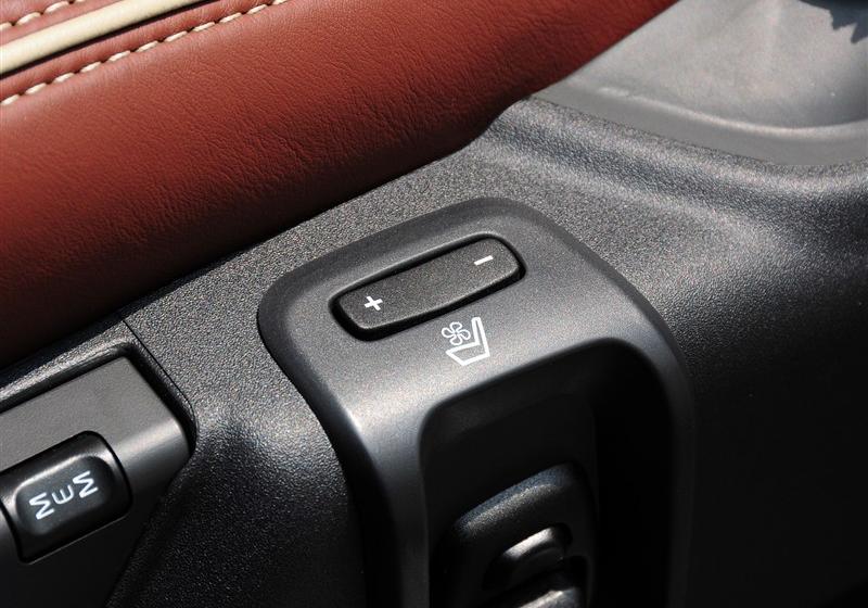 沃爾沃(進口) 沃爾沃XC90 2011款 2.5T 北歐行政版