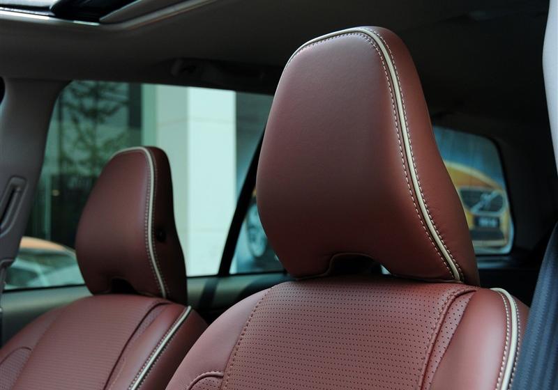 沃爾沃(進口) 沃爾沃XC90 2011款 2.5T 北歐行政版