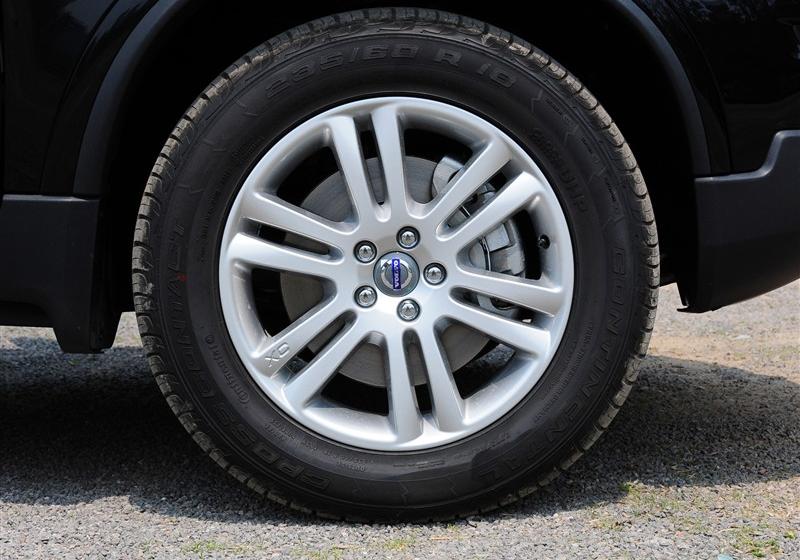 沃爾沃(進口) 沃爾沃XC90 2011款 2.5T 北歐行政版