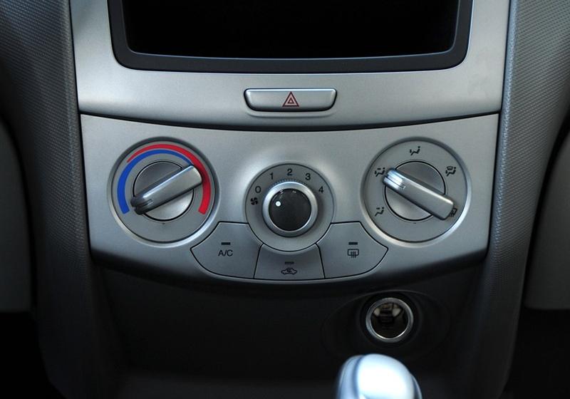 通用雪佛蘭 賽歐 2010款 兩廂 1.2L EMT理想版