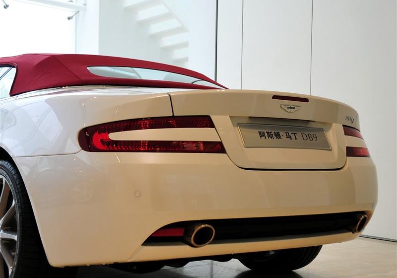 阿斯頓馬丁DB9  2011款 6.0 Touchtronic Volante