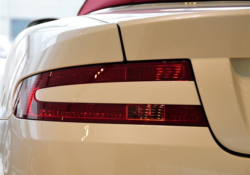 阿斯頓馬丁DB9  2011款 6.0 Touchtronic Volante