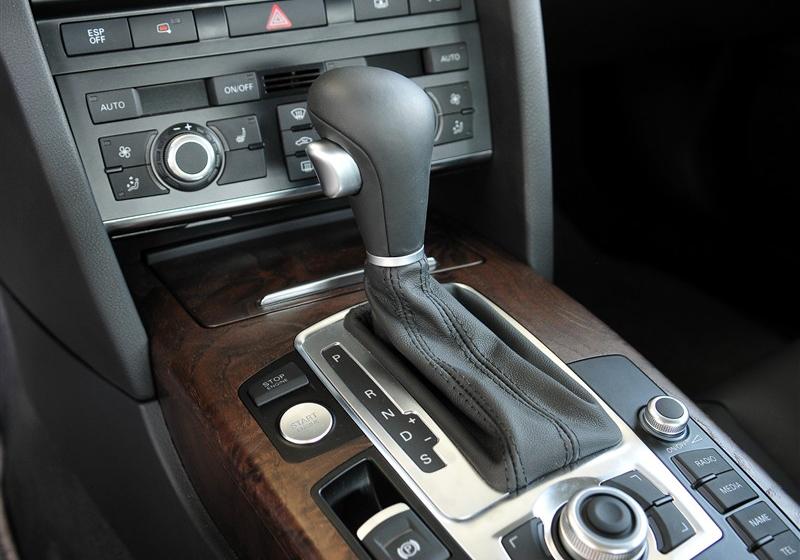 奧迪A6L  2011款 2.4 舒適型