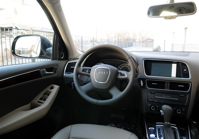 奧迪Q5  2011款 2.0TSI 舒適型