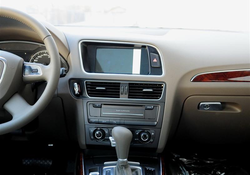 奧迪Q5  2011款 2.0TSI 舒適型