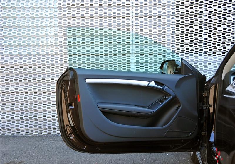 奧迪A5  2010款 2.0TSI Coupe 風(fēng)尚版