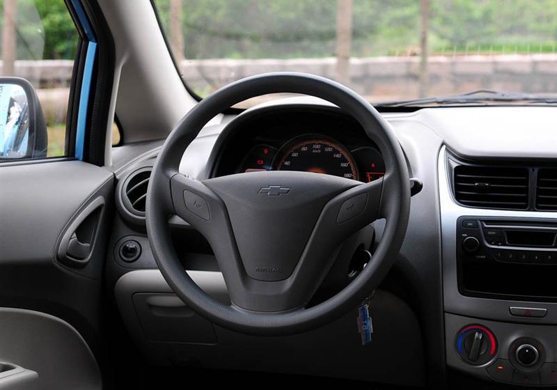 賽歐  2010款 兩廂 1.2L EMT理想版