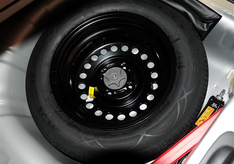 驪威  2010款 勁銳版1.6GX MT標(biāo)準(zhǔn)型