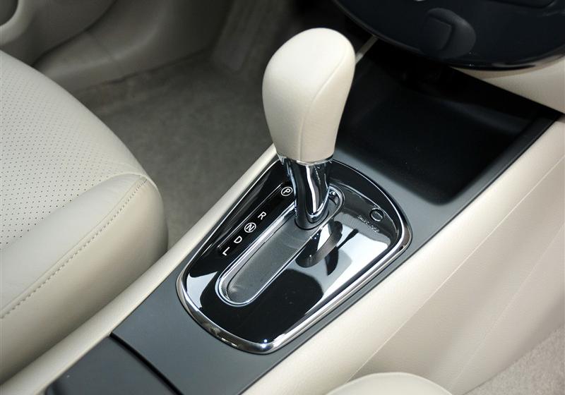 騏達  2011款 1.6 CVT豪華型