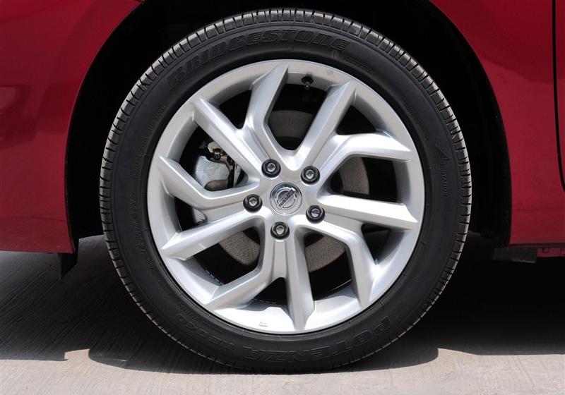 騏達  2011款 1.6T M-CVT致酷版