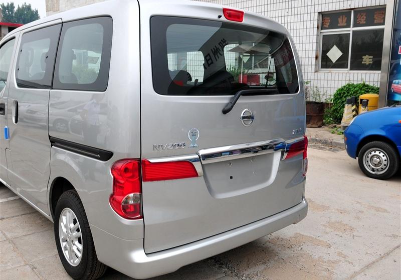 日產(chǎn)NV200  2011款 1.6 尊雅型 232座
