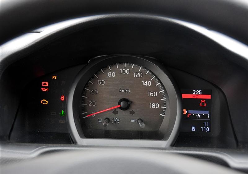 日產(chǎn)NV200  2011款 1.6 尊貴型 223座