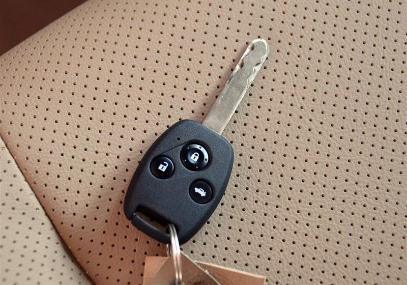 比亞迪F6  2011款 黃金版 1.8L MT尊享型