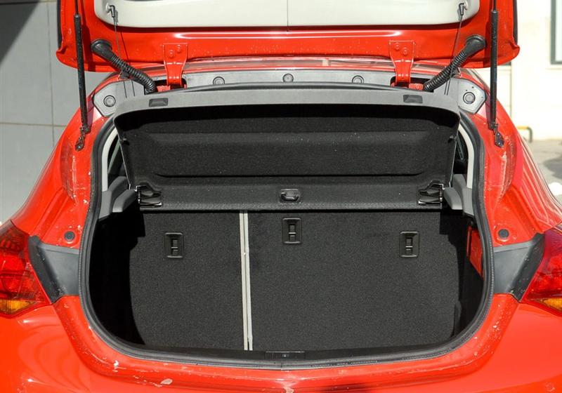 英朗  2010款 XT 1.6L 手動進取版