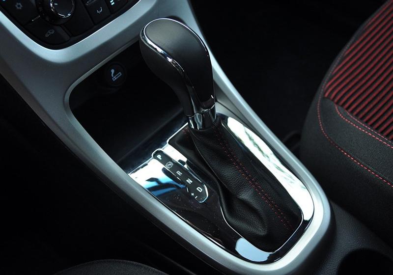 英朗  2010款 XT 1.6T 新銳運動版