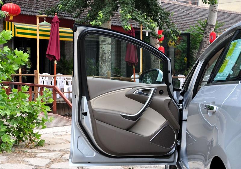 英朗  2010款 GT 1.8L 自動(dòng)豪華版