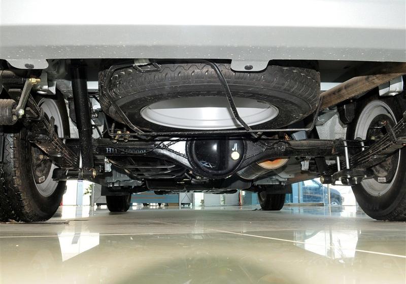 威麟H3  2011款 2.0T 豪華型