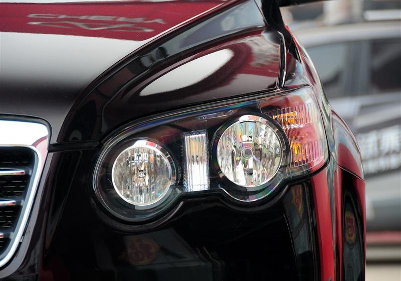 威麟V5  2012款 2.0L 4AT 豪華型