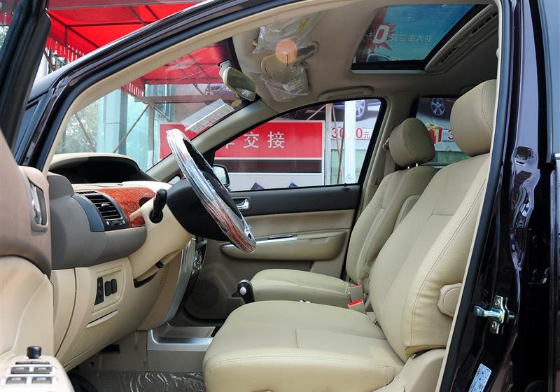 威麟V5  2012款 2.0L 4AT 豪華型