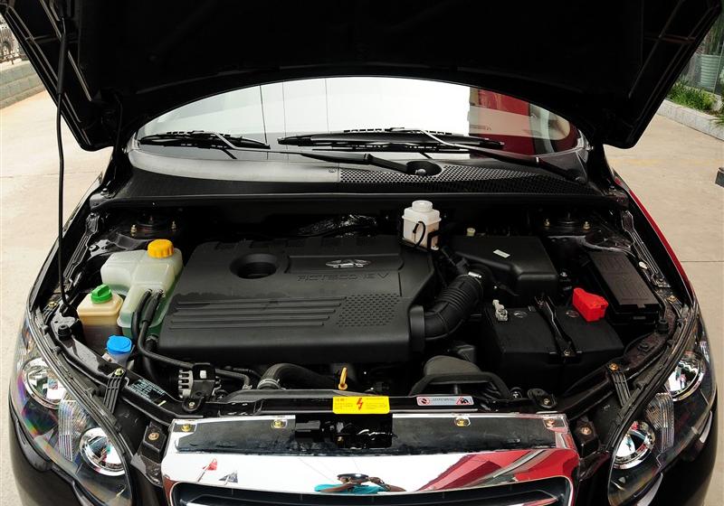 威麟V5  2012款 2.0L 4AT 豪華型