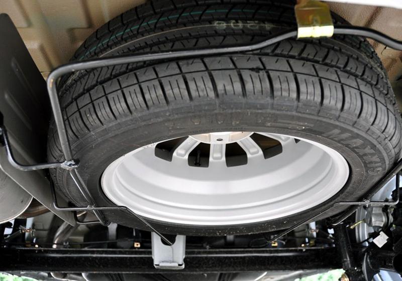 威麟V5  2009款 2.0L 4AT 豪華型