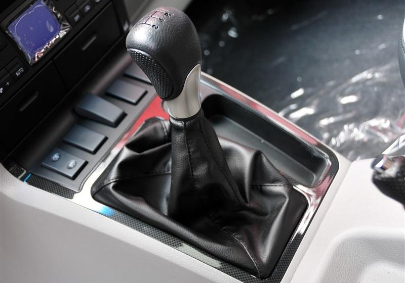 威麟X5  2011款 2.0T 兩驅精英型