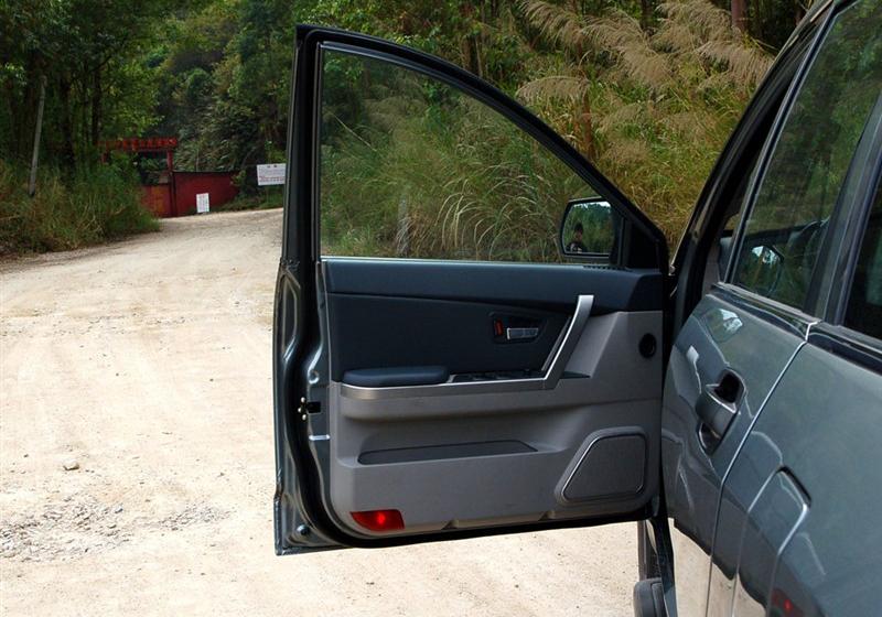 威麟X5  2010款 2.0T 四驅(qū)舒適型