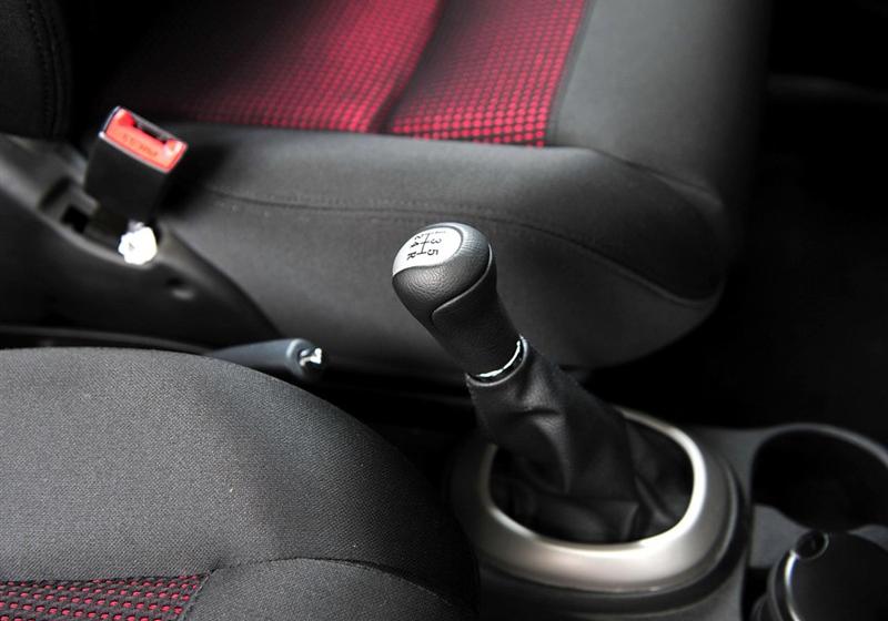 哈弗M2  2010款 1.5手動兩驅豪華型