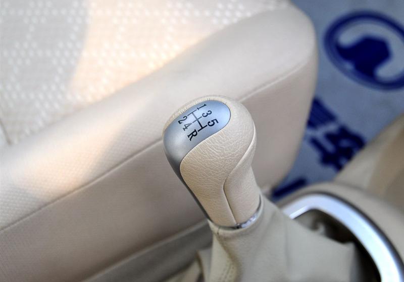 凌傲  2010款 1.3 MT鋒尚版