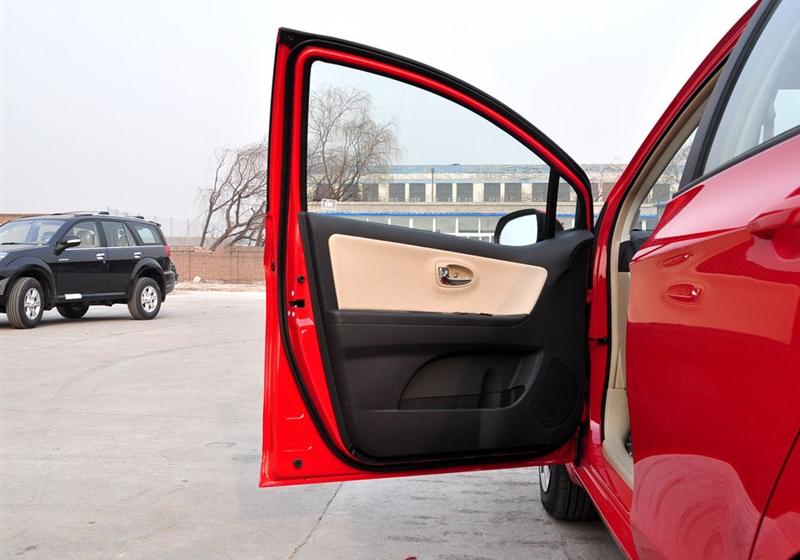 凌傲  2010款 1.3 MT鋒尚版