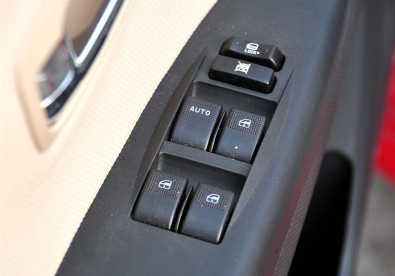 凌傲  2010款 1.3 MT鋒尚版