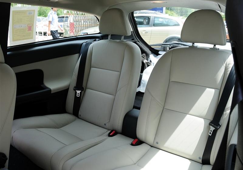 沃爾沃C30  2012款 2.0 Aktiv 樂動套裝版