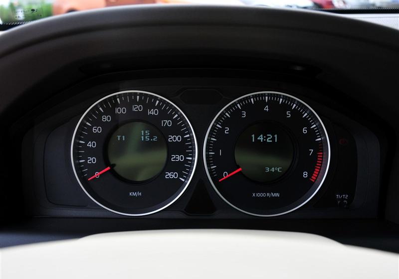 沃爾沃XC60  2012款 3.0 T6 AWD舒適版