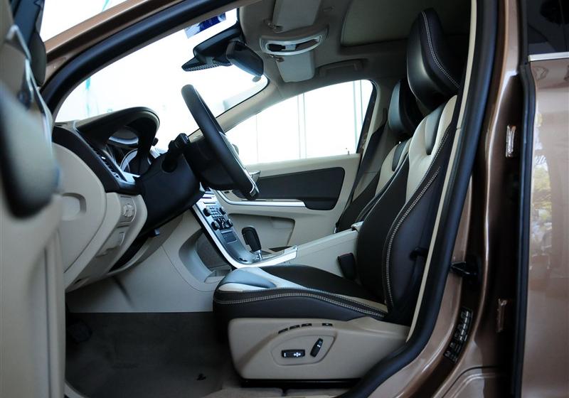 沃爾沃XC60  2011款 2.0T 智尊版